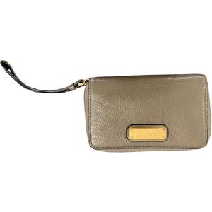 Marc By Marc Jacobs Taupe Leather Phone Wallet